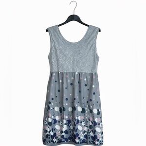 Summer Sleeveless Sundress With Green Lace Top and Floral Bottom Size Large